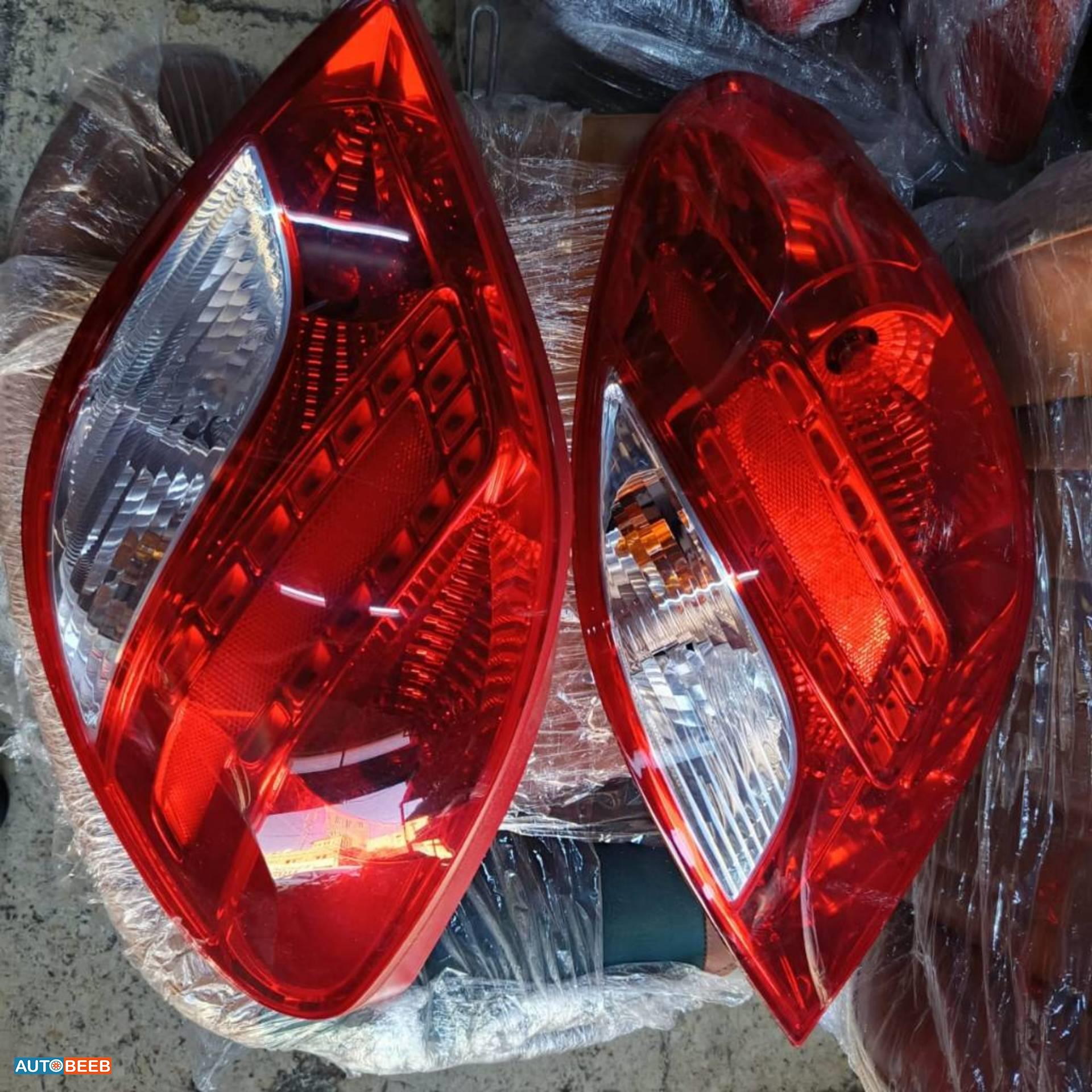 ضوء خلفي يمين شمال بيجو 207 2007 2008 2009 2010 2011 2012