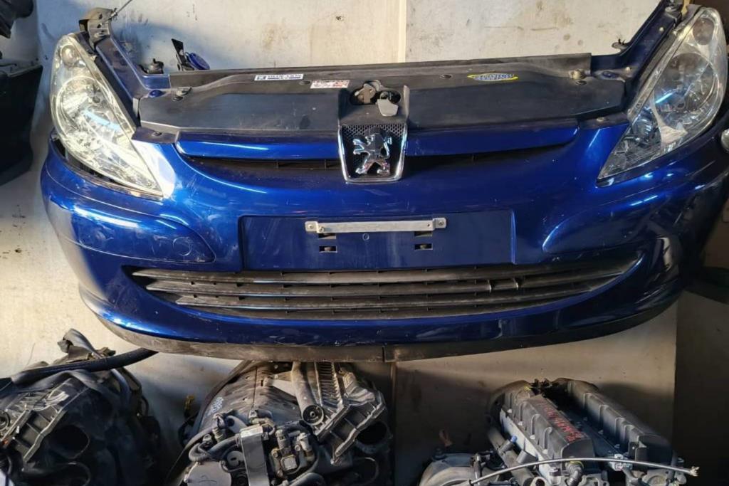 Body  Bumper Peugeot 307