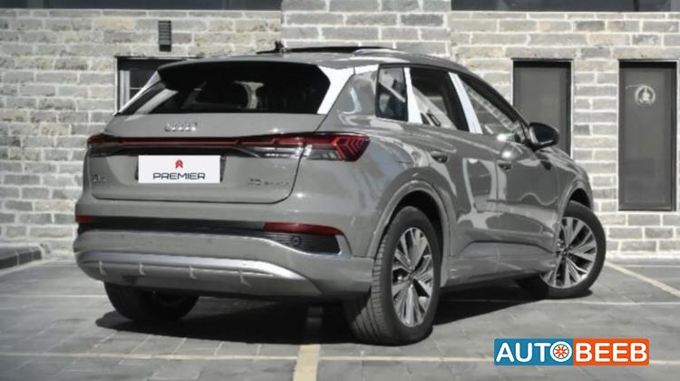 Audi Q4 e-tron 2024