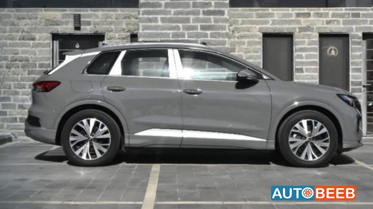 Audi Q4 e-tron 2024