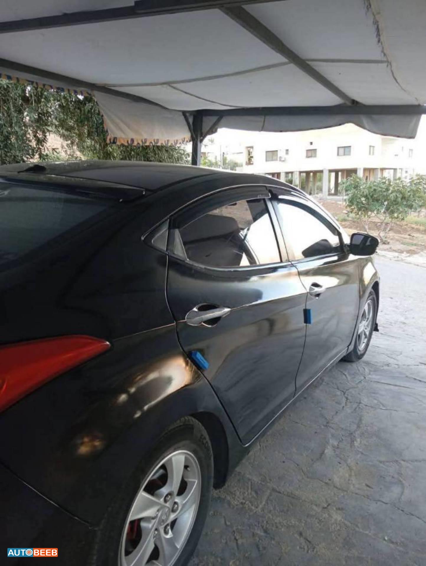 هيونداي افانتي 2012