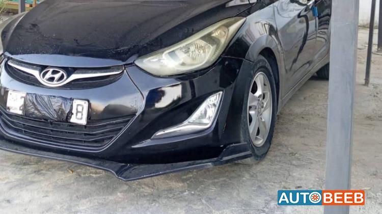 هيونداي افانتي 2012