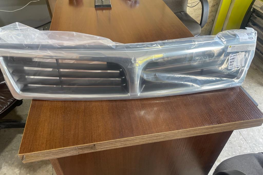 Body  Grilles Mitsubishi Lancer