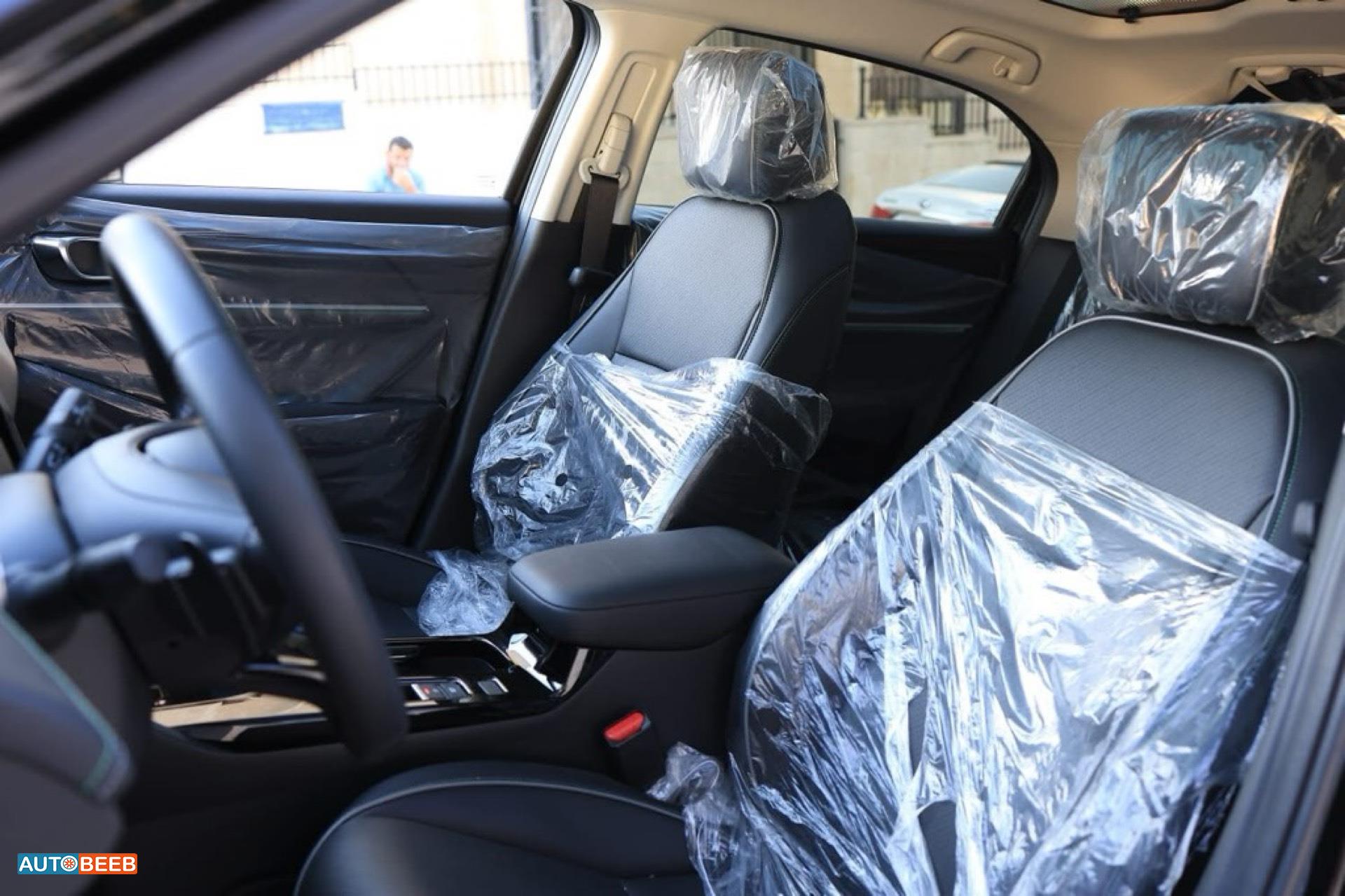 هوندا e:NS1 2023