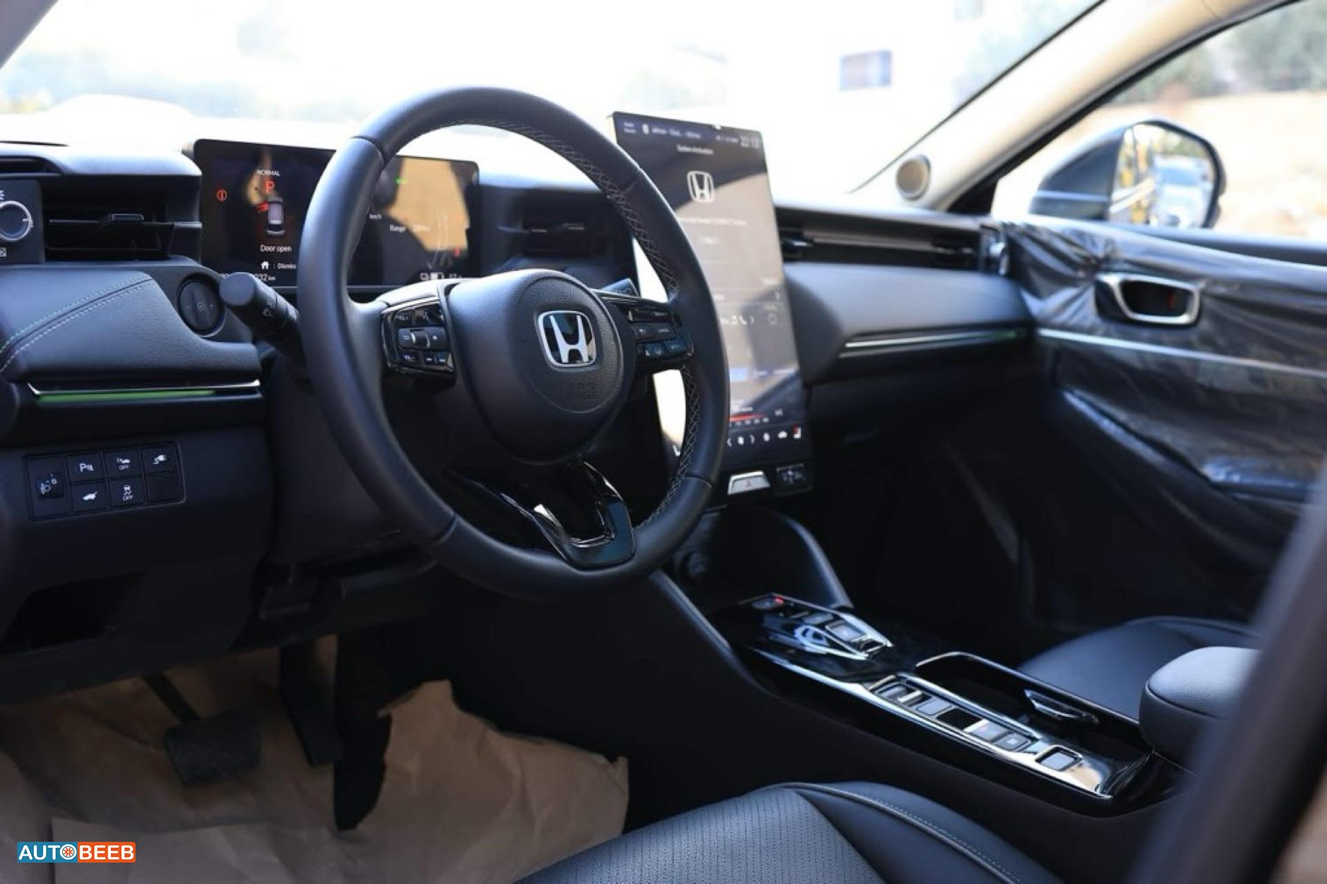 هوندا e:NS1 2023