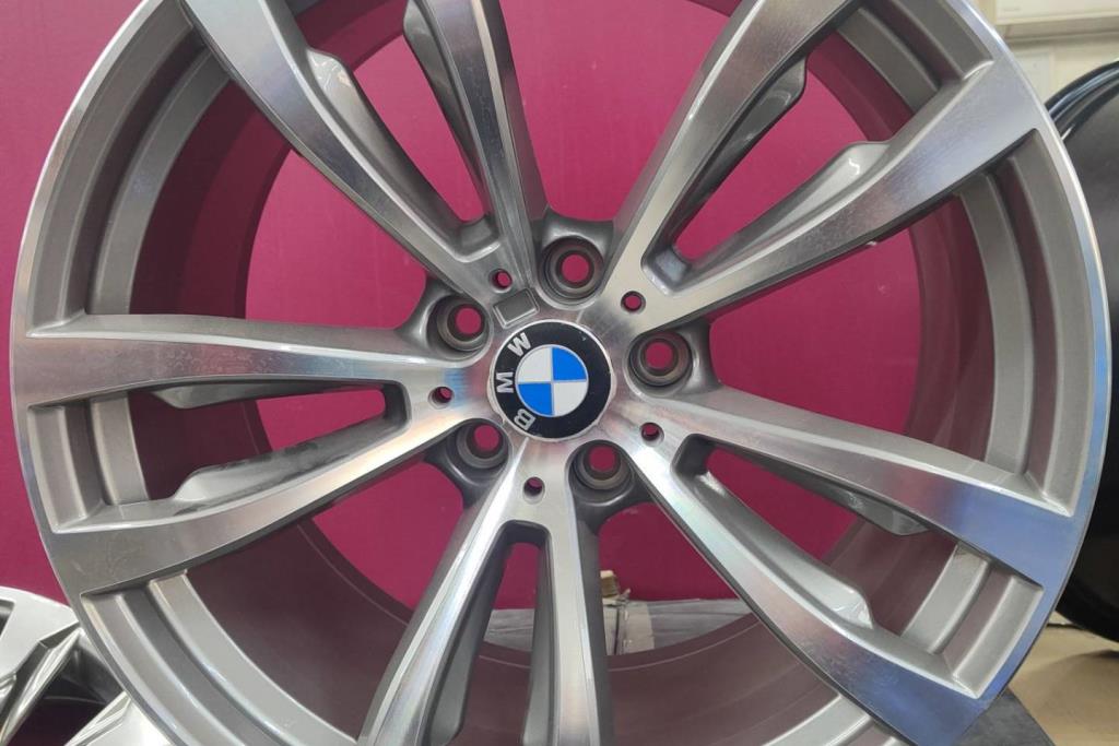 طقم جنطات بي ام دبليو X5 5 براغي 20