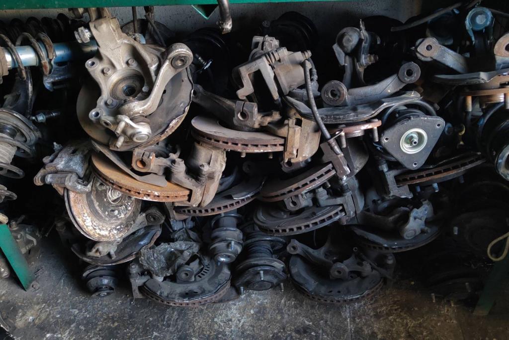 صنوبرص امامي تويوتا كامري بريوس 2007 2008 2009 2010 2011 2012 2013 