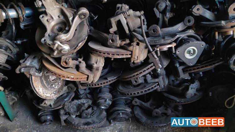  Shock Absorber Toyota Prius