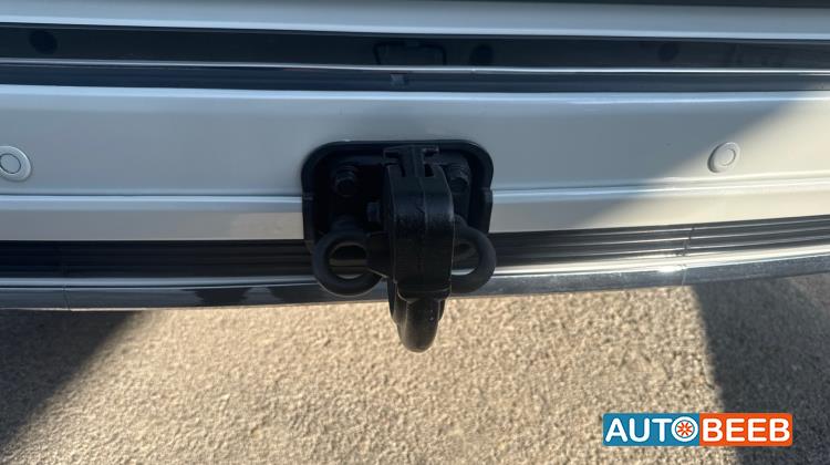 Toyota Land Cruiser 2013