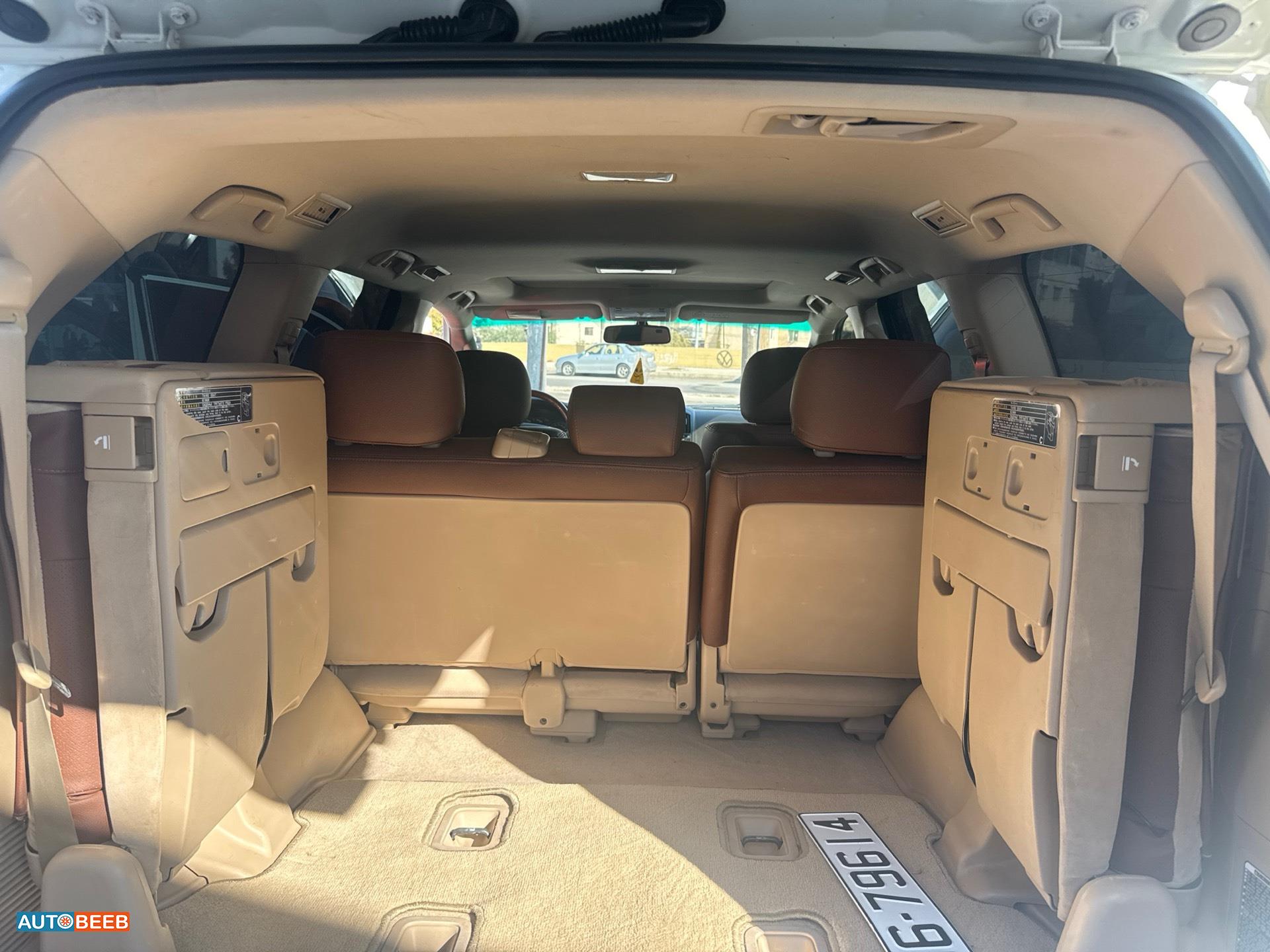 Toyota Land Cruiser 2013