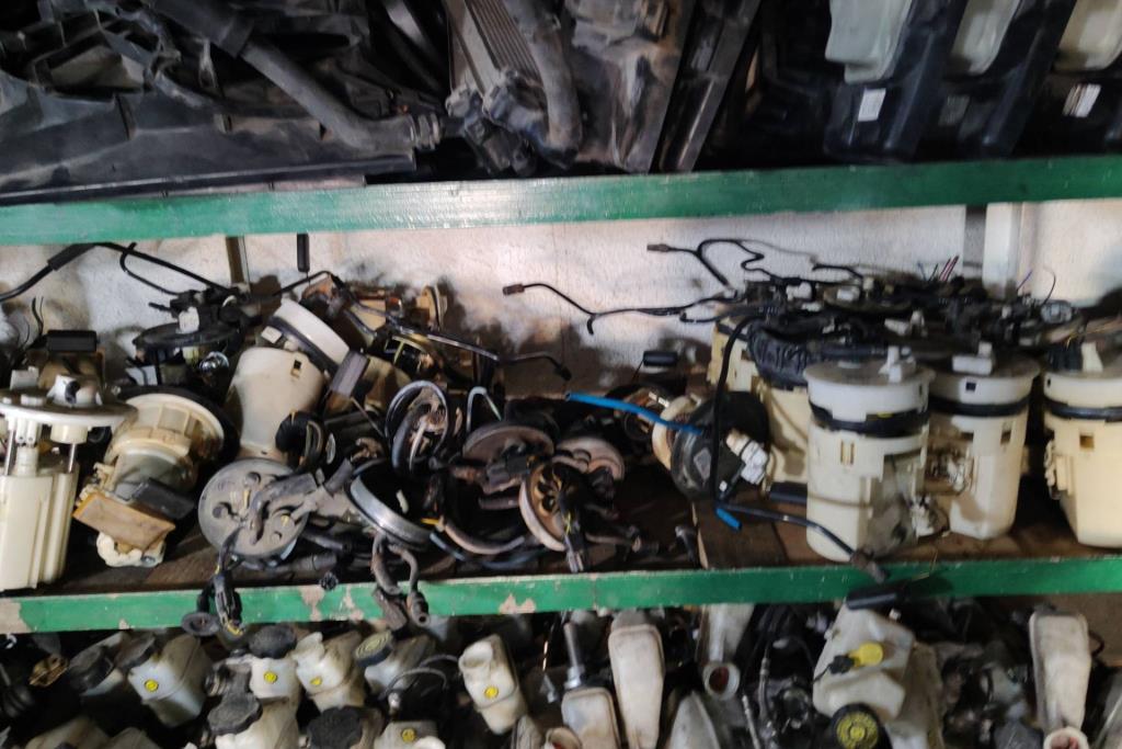 طرمبة بنزين هيونداي افانتي اكسنت النترا 1994 1995 1996 1997 1998 1999 