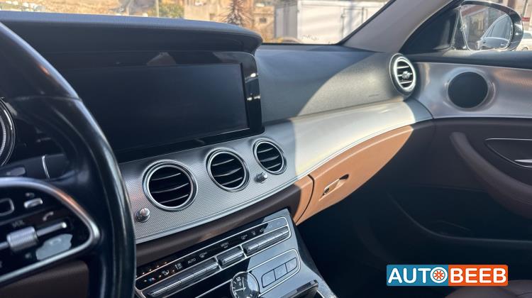 Mercedes Benz E350e 2019
