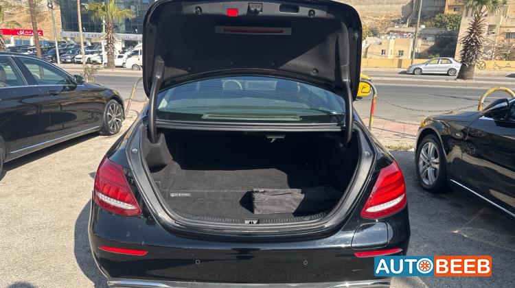 Mercedes Benz E350e 2019