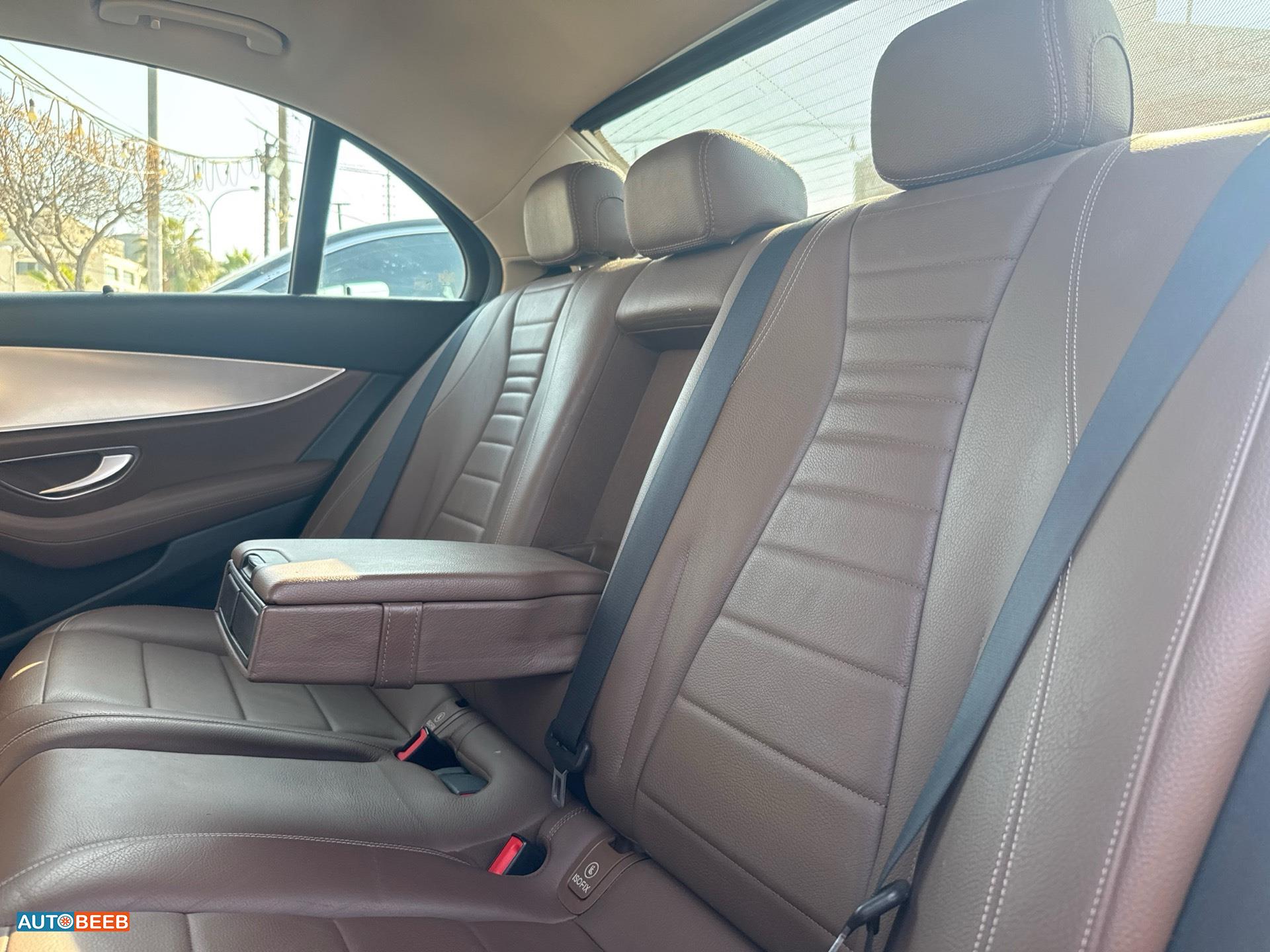 Mercedes Benz E350e 2019