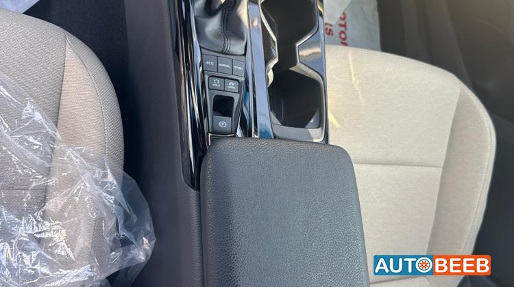 تويوتا كامري 2025