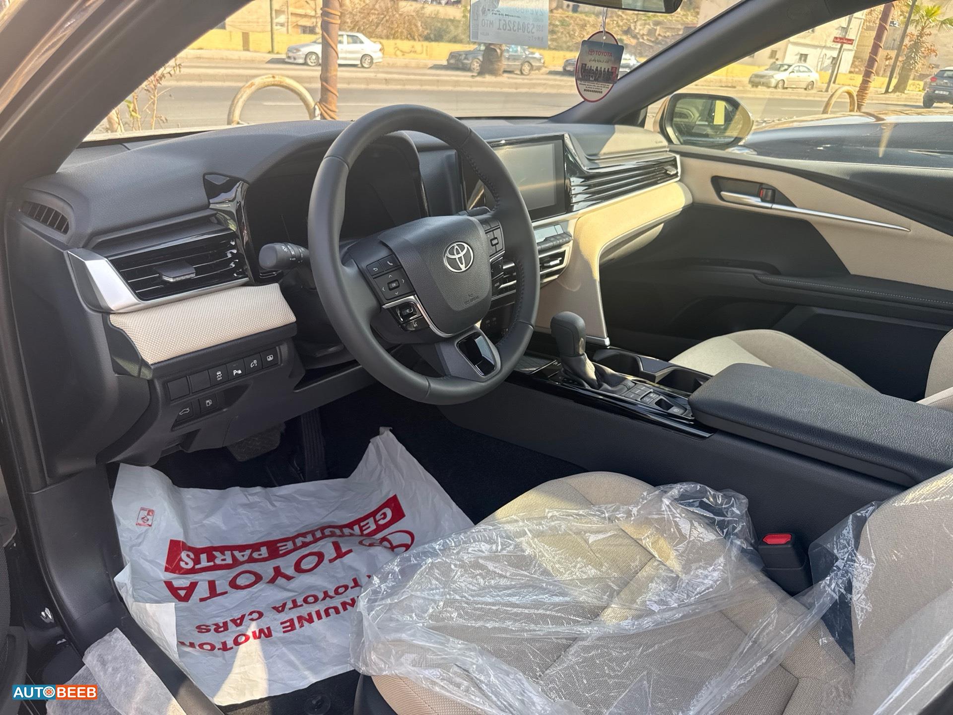 تويوتا كامري 2025