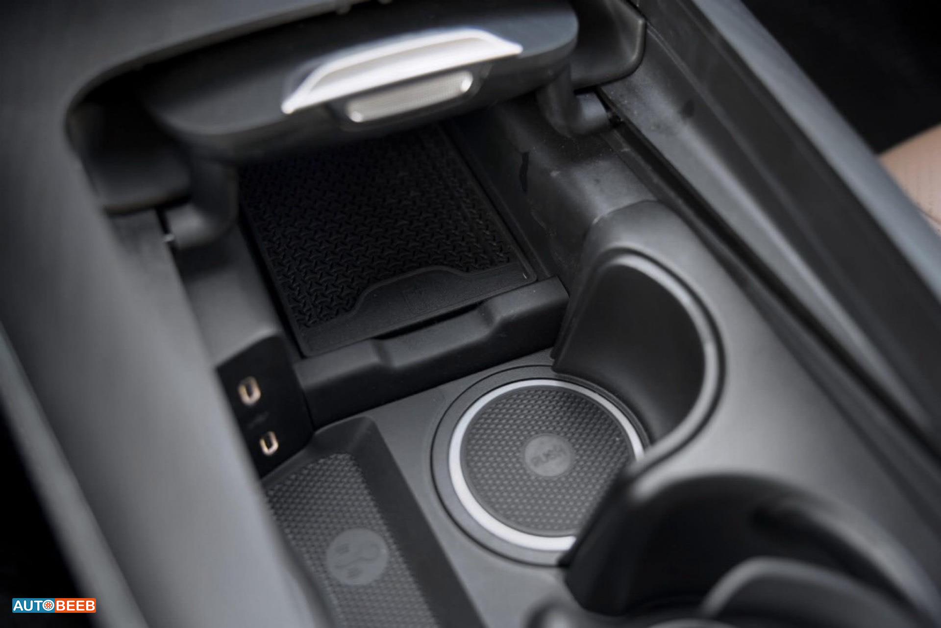 Mercedes Benz E200 2024