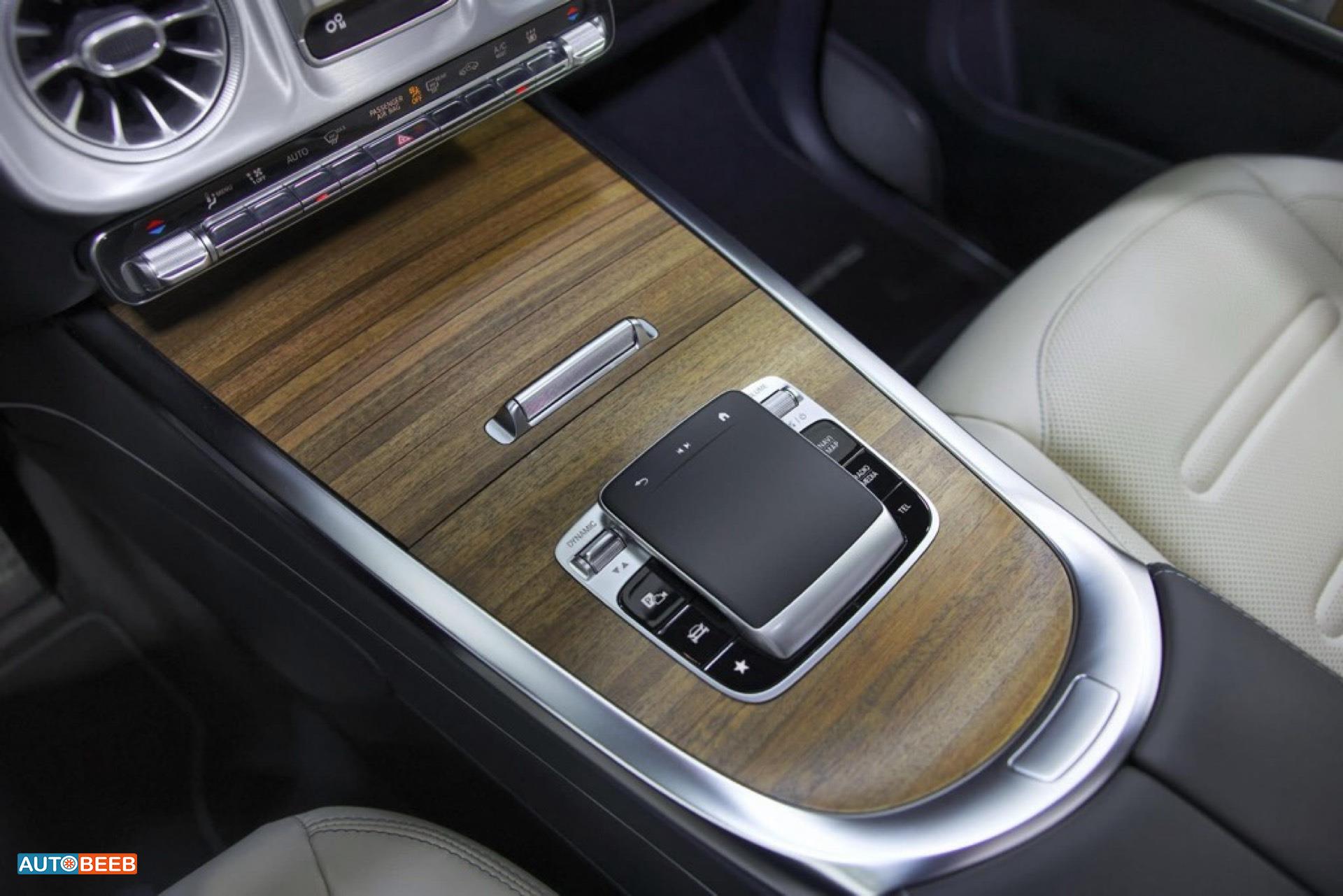 Mercedes Benz G500 2025