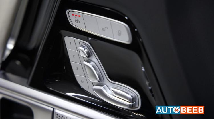 Mercedes Benz G500 2025