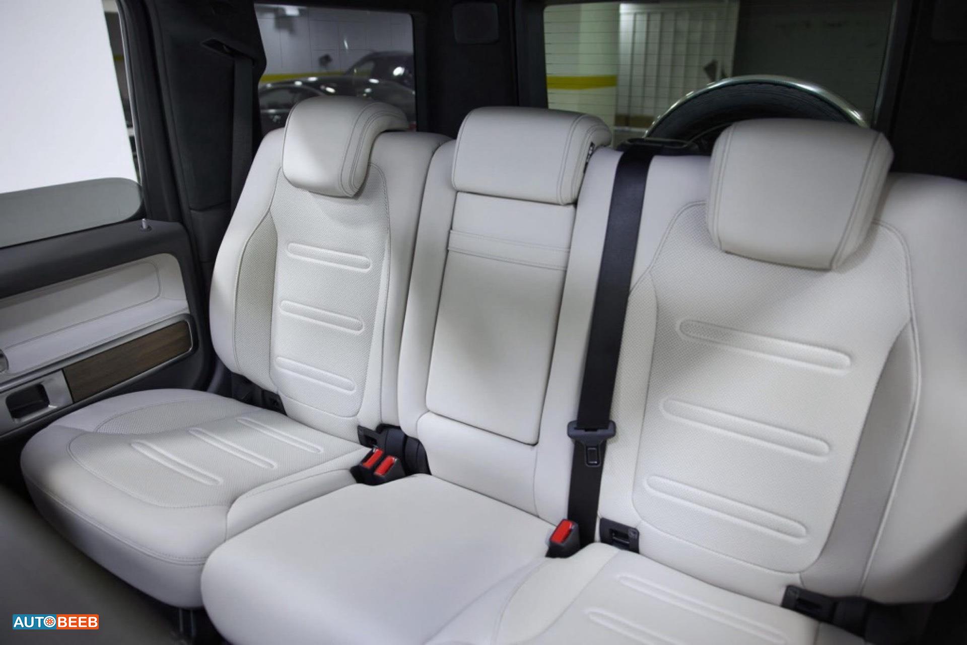 Mercedes Benz G500 2025