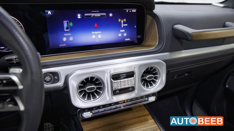 Mercedes Benz G500 2025