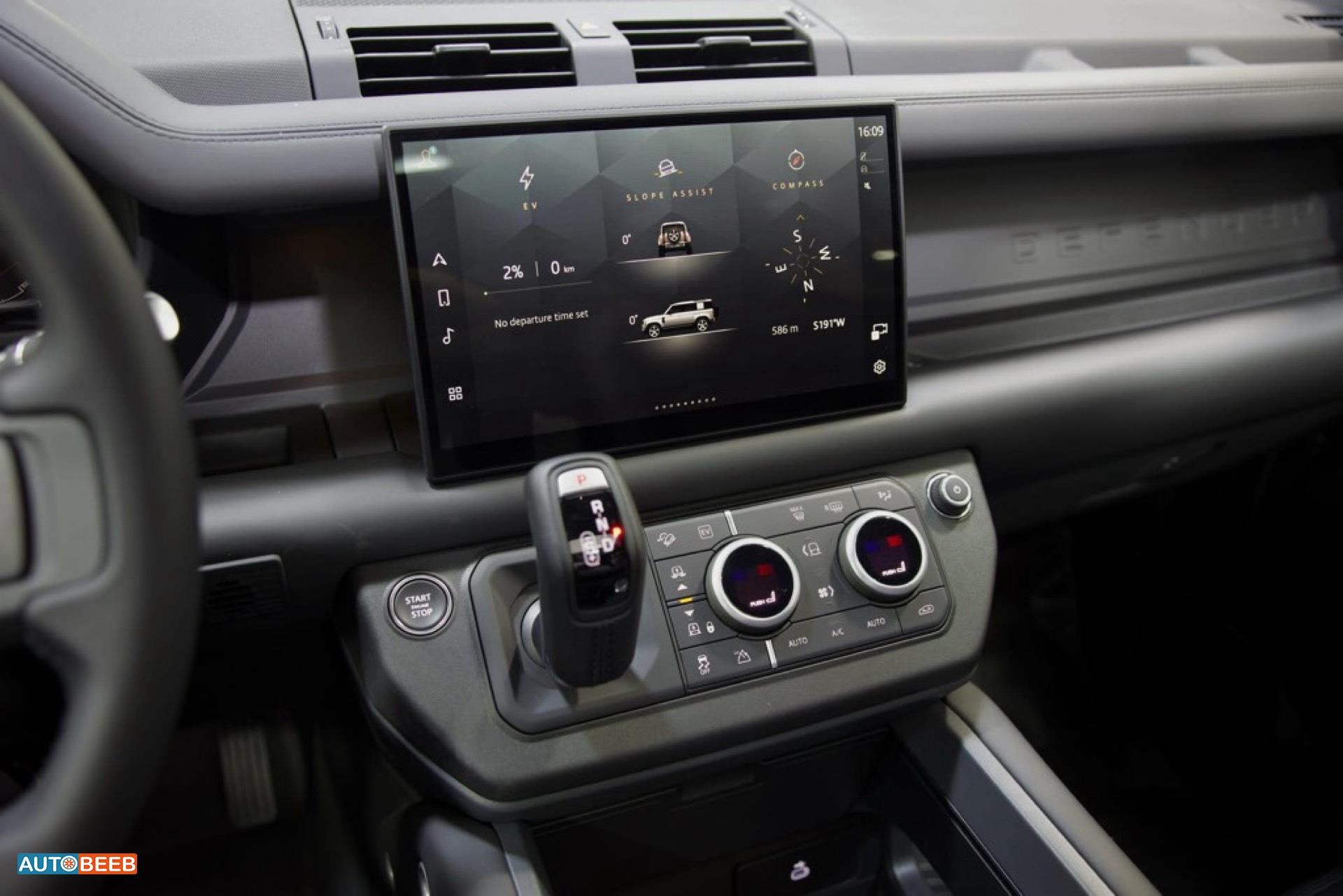 Land Rover Defender 2025