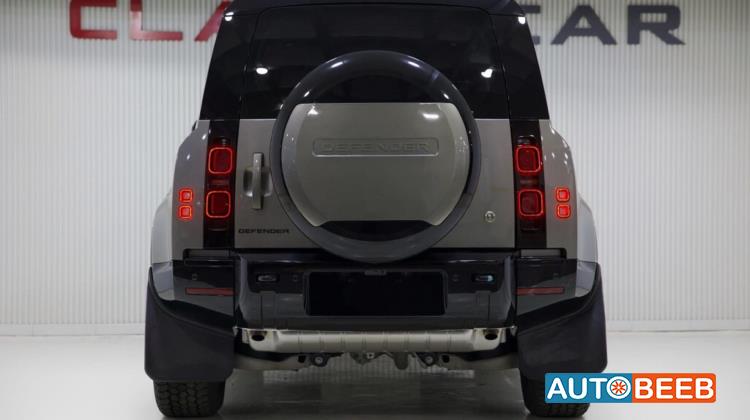 Land Rover Defender 2025