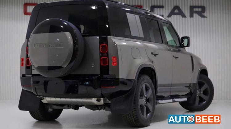 Land Rover Defender 2025