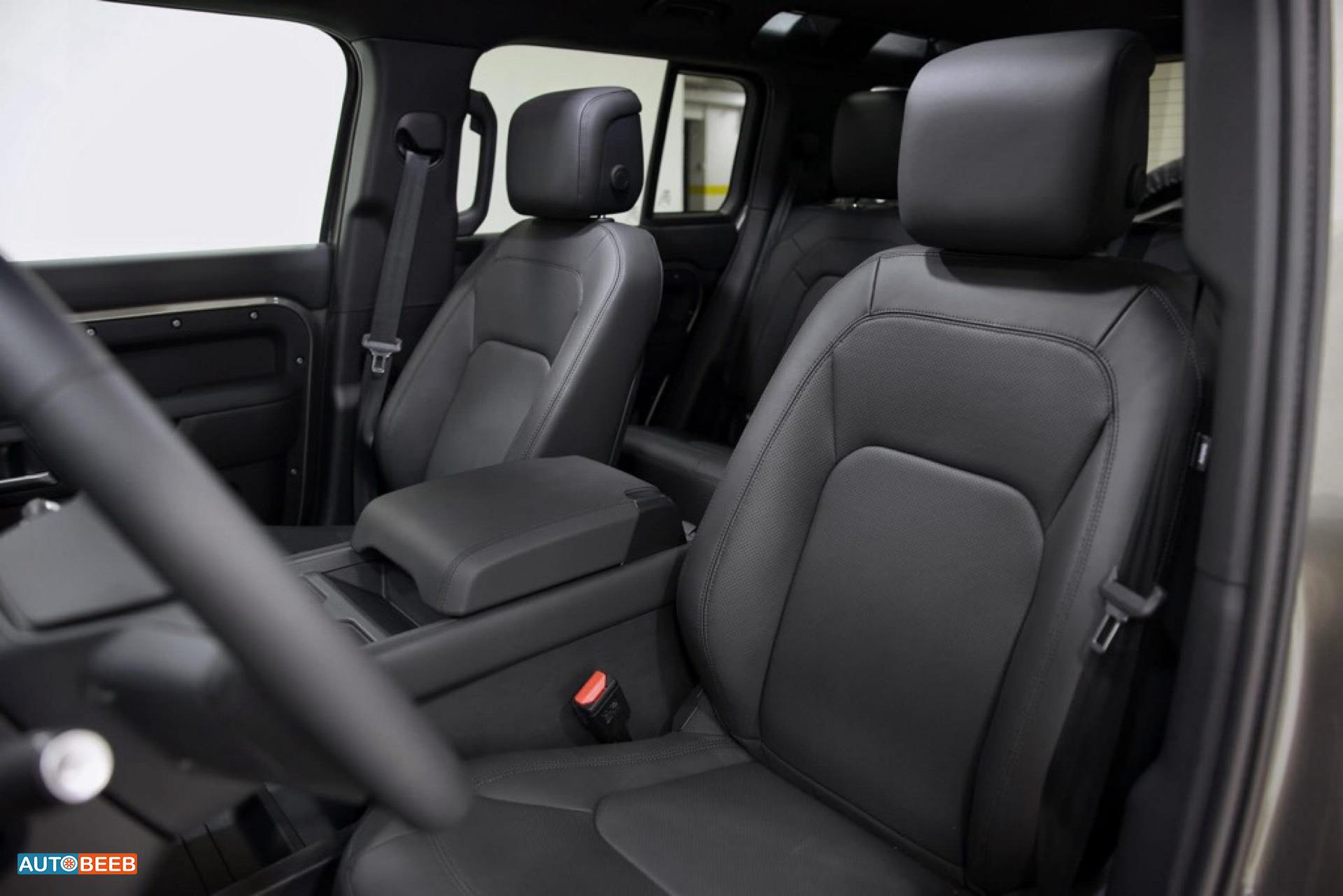 Land Rover Defender 2025