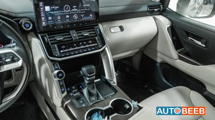 Toyota Land Cruiser 2024