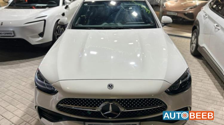 مرسيدس بنز C200 2025