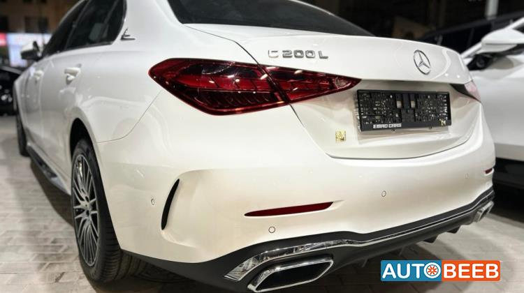 مرسيدس بنز C200 2025