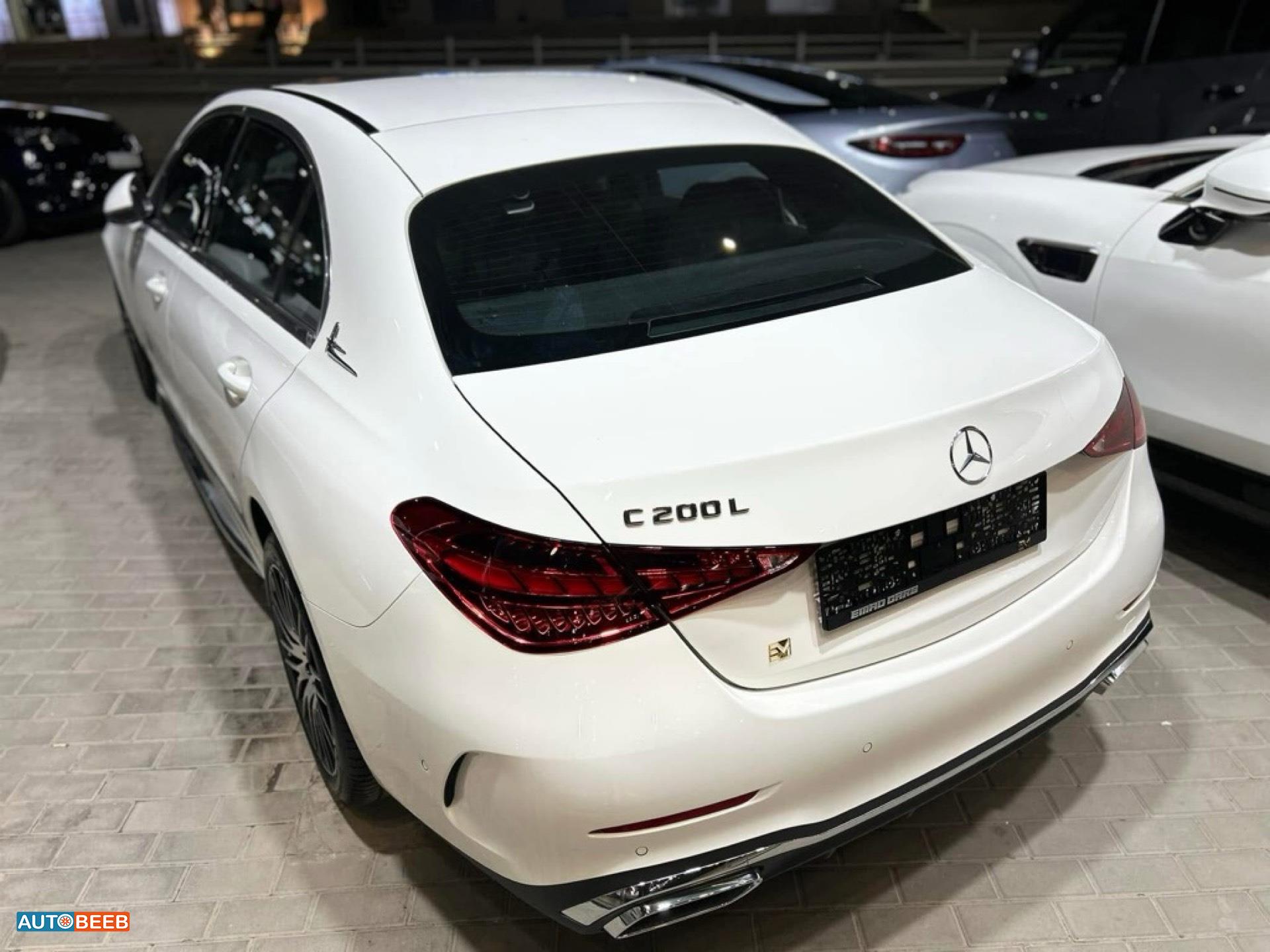 مرسيدس بنز C200 2025