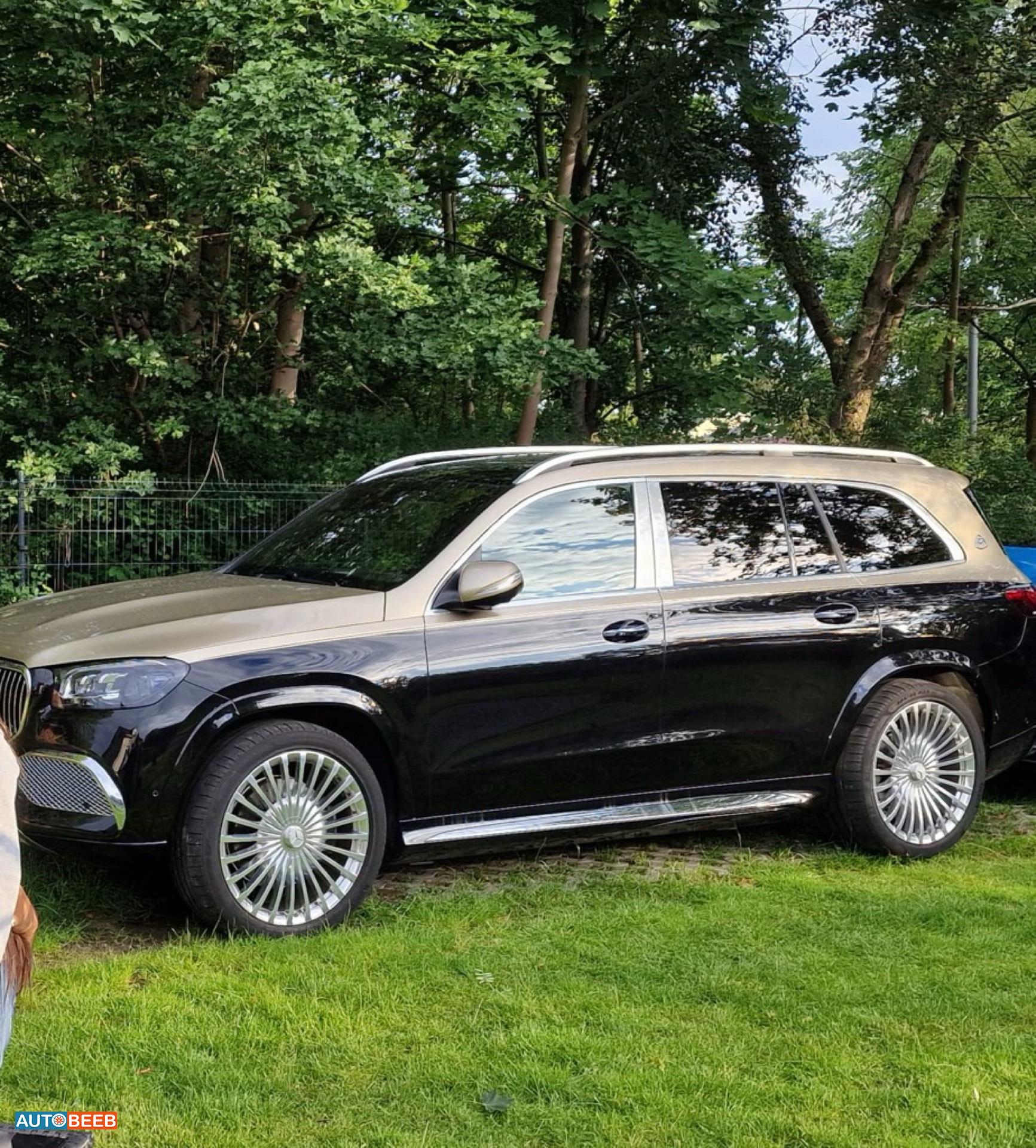 مرسيدس بنز مايباخ 2021