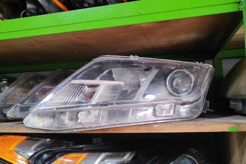 Lights Front light Ford Fusion
