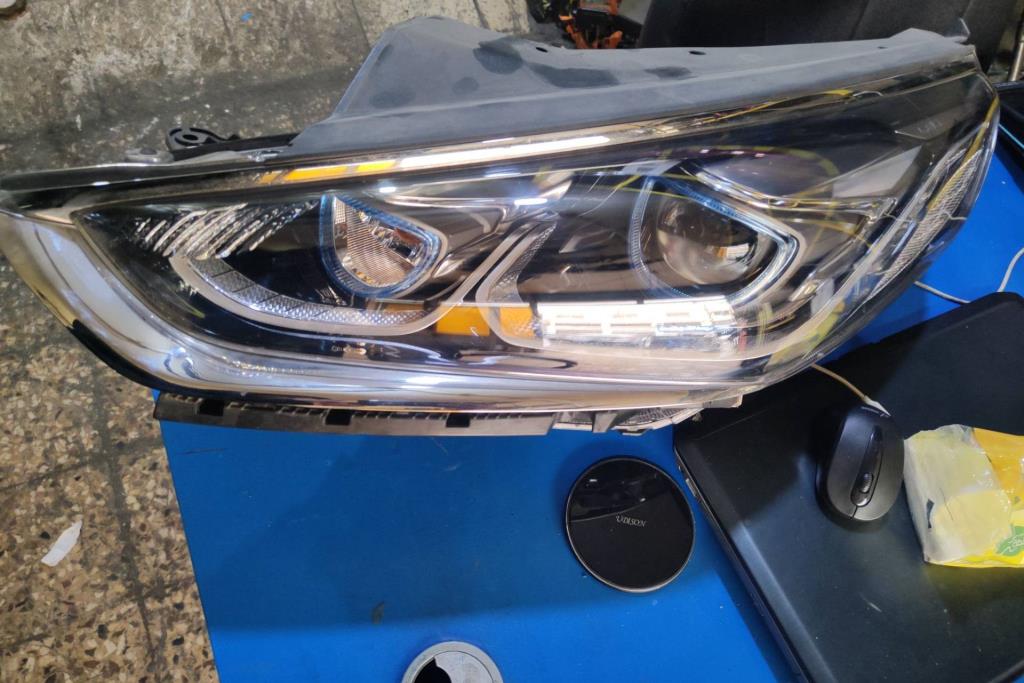 ضوء امامي يمين شمال هيونداي سوناتا 2019 2020