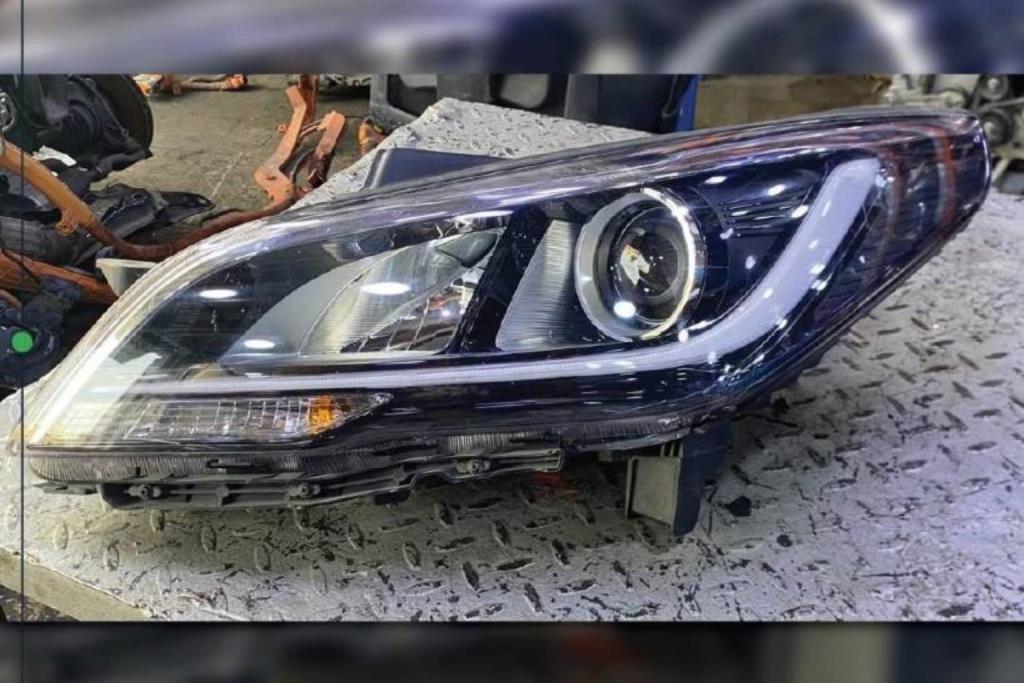 Lights Front light Hyundai Sonata