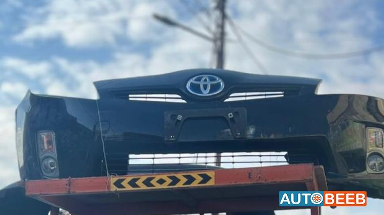 Body  Bumper Toyota Prius