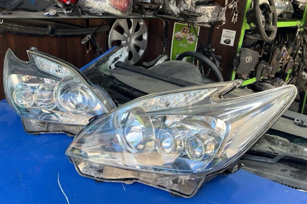 Lights Front light Toyota Prius