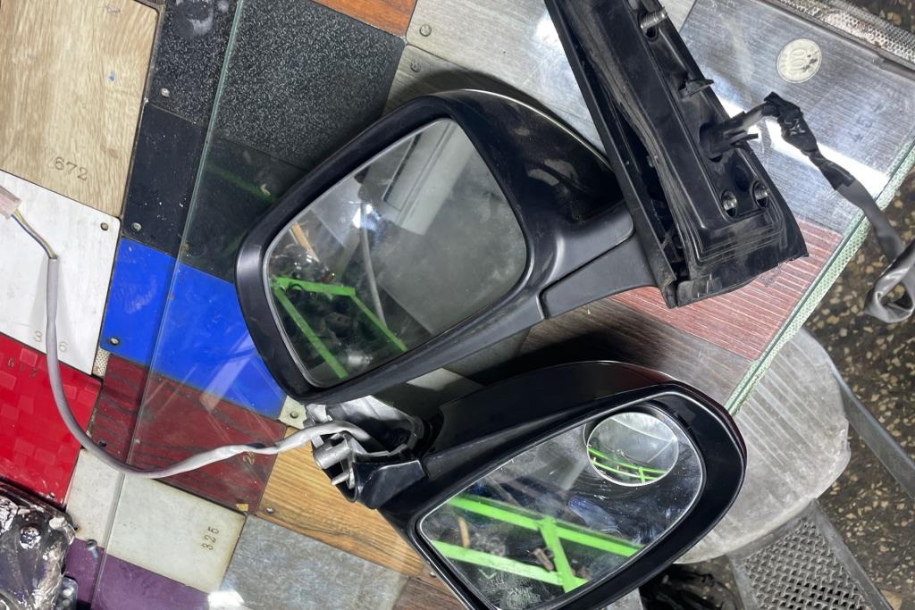 Body  Wing Mirror Toyota Prius