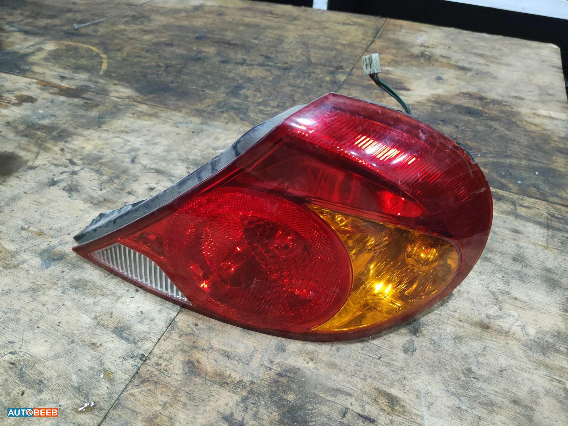 ضوء خلفي يمين شمال كيا سبكترا 1999 2000 2001 2002 2003