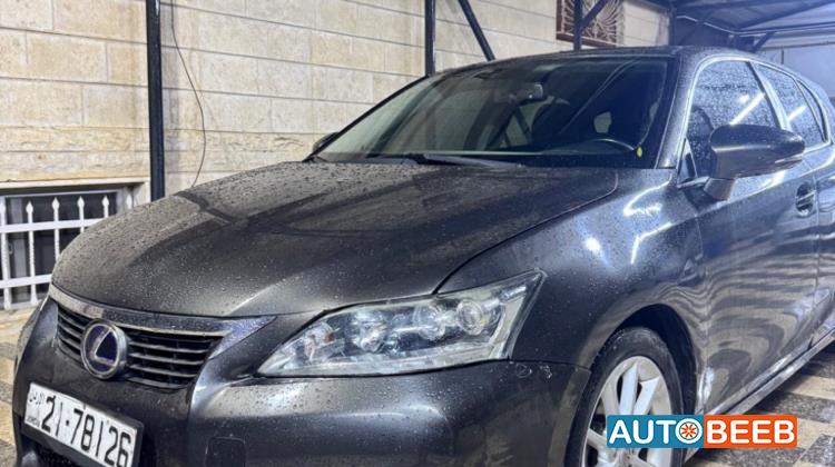 Lexus CT200 2012