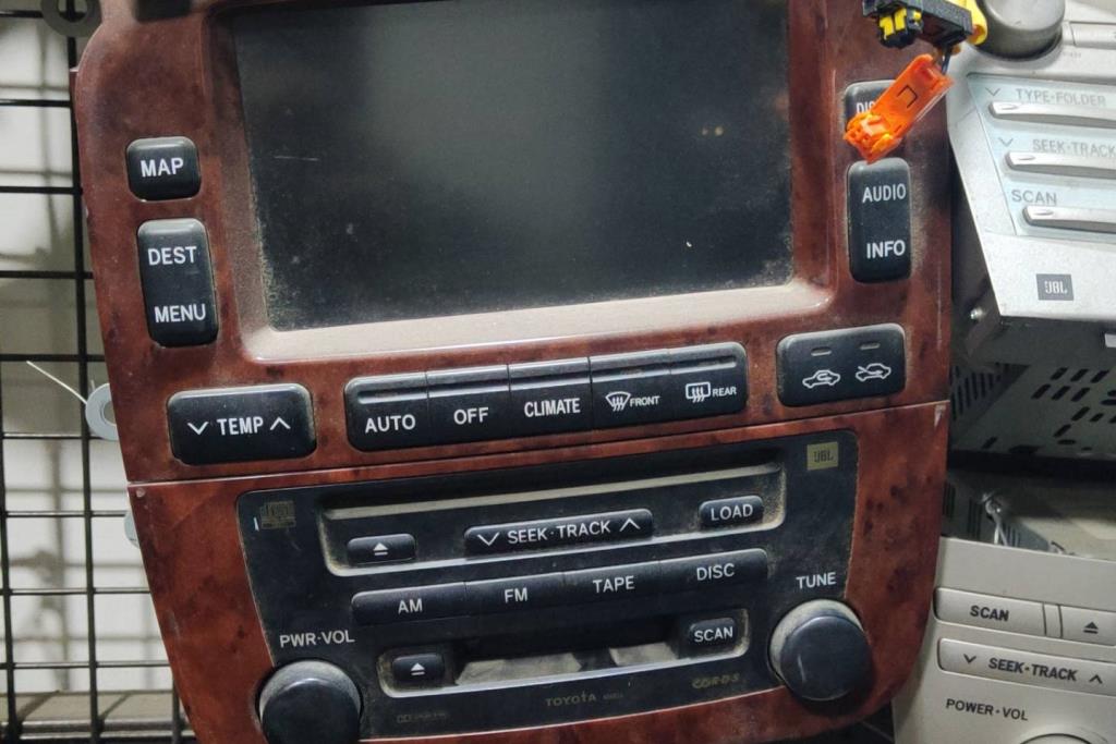 Electronics DVD Player Lexus RX400