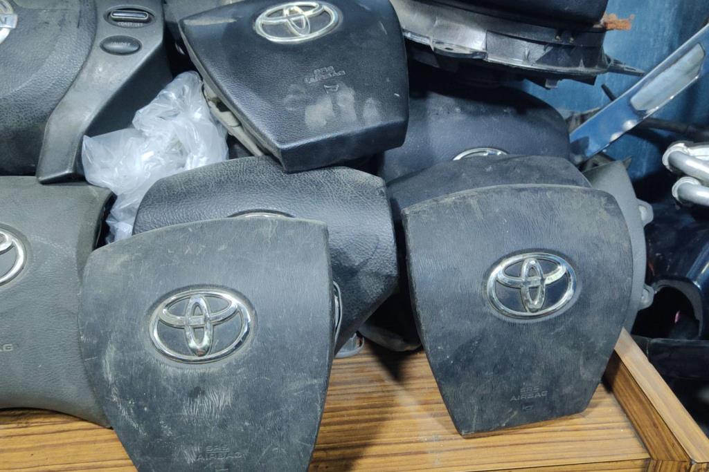 Cabin  Steering Wheel Toyota Prius