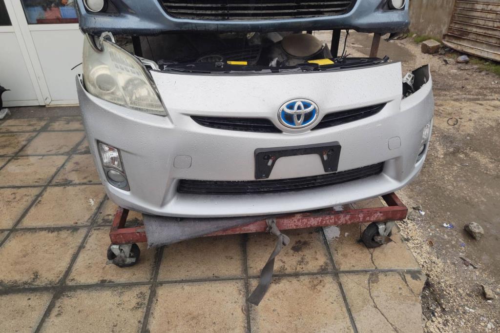 واجهة أمامية طمبون اضوية يمين شمال تويوتا بريوس 2009 2010 2011 2012