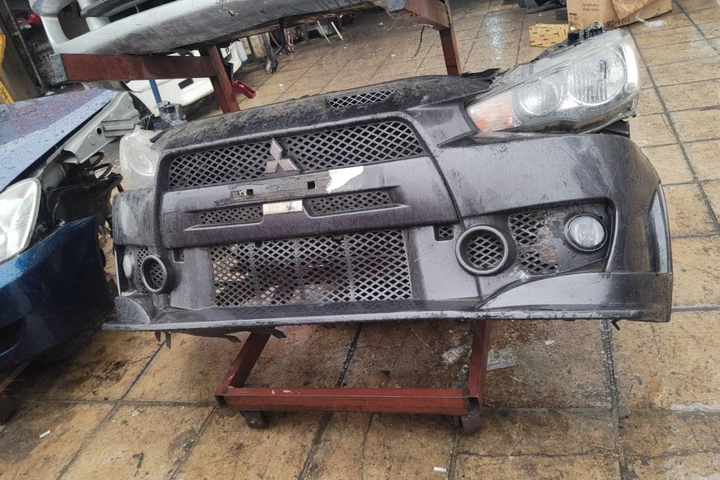 Body  Bumper Mitsubishi Lancer