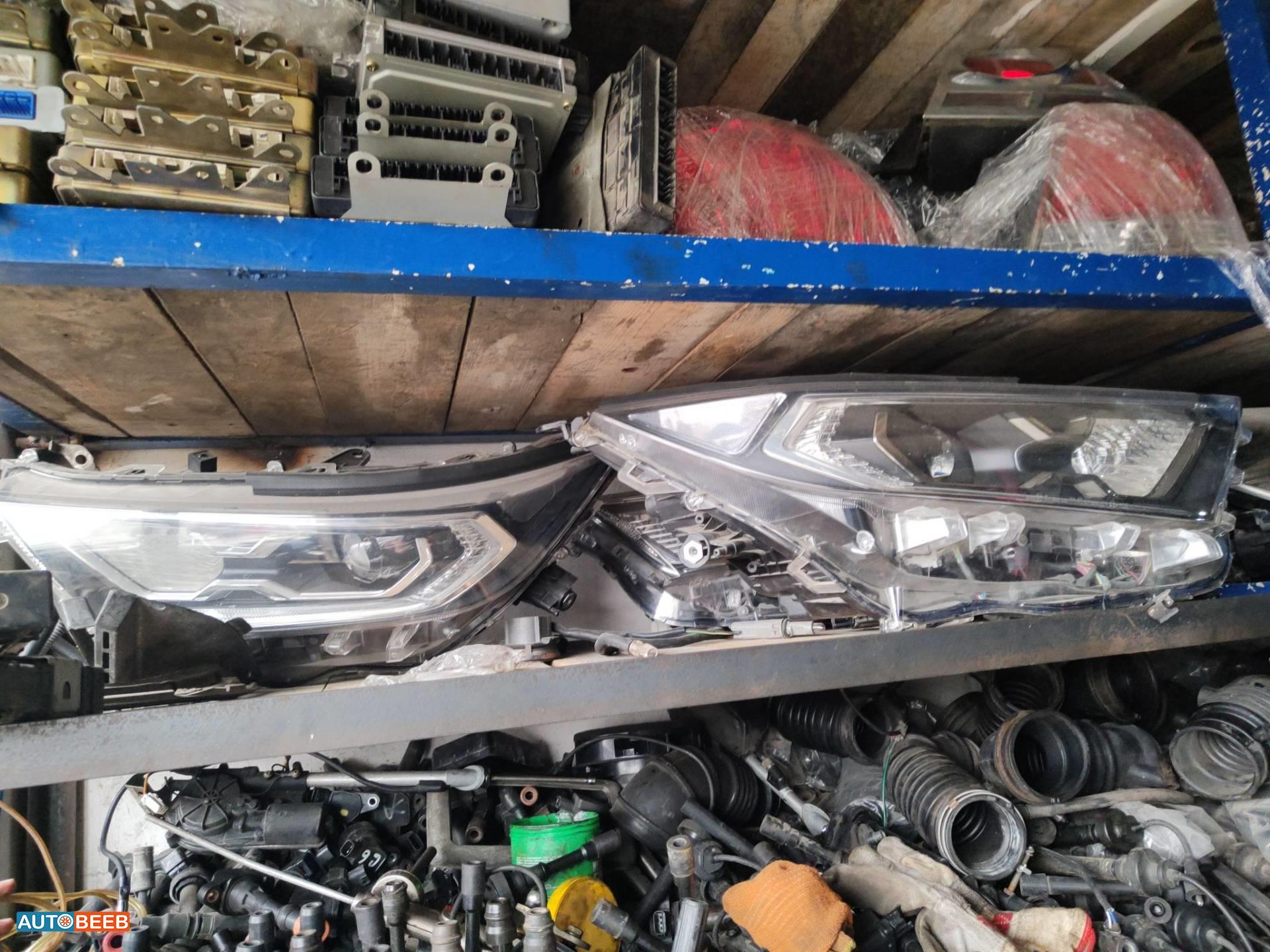 Lights Front light Toyota RAV4