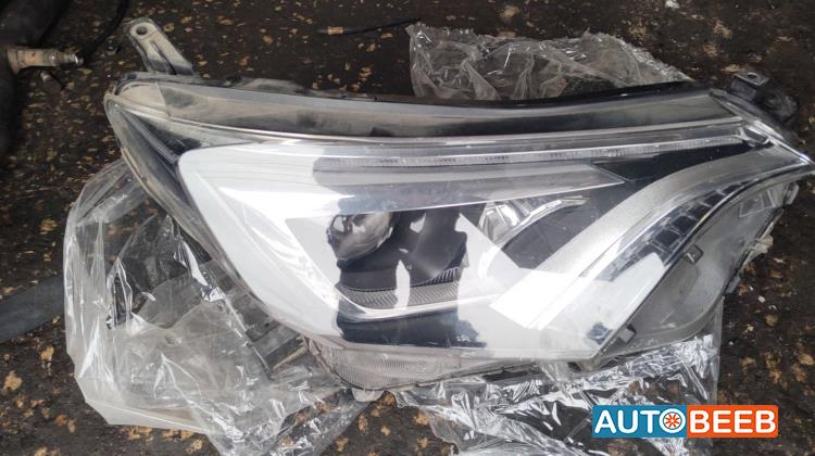 Lights Front light Toyota RAV4