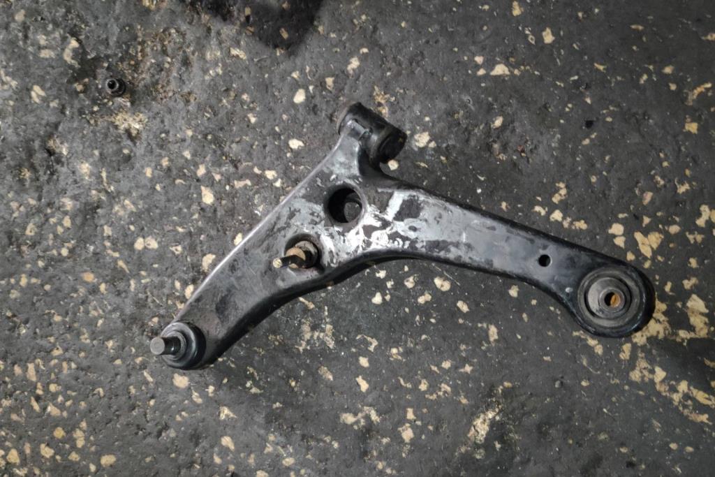 كفة عجل ميتسوبيشي لانسر 2001 2002 2003 2004 2005 2006 2007 2008 2009 