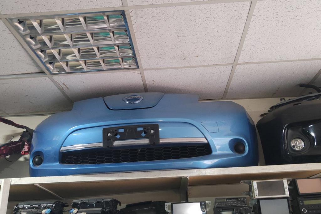 Body  Bumper Nissan Leaf